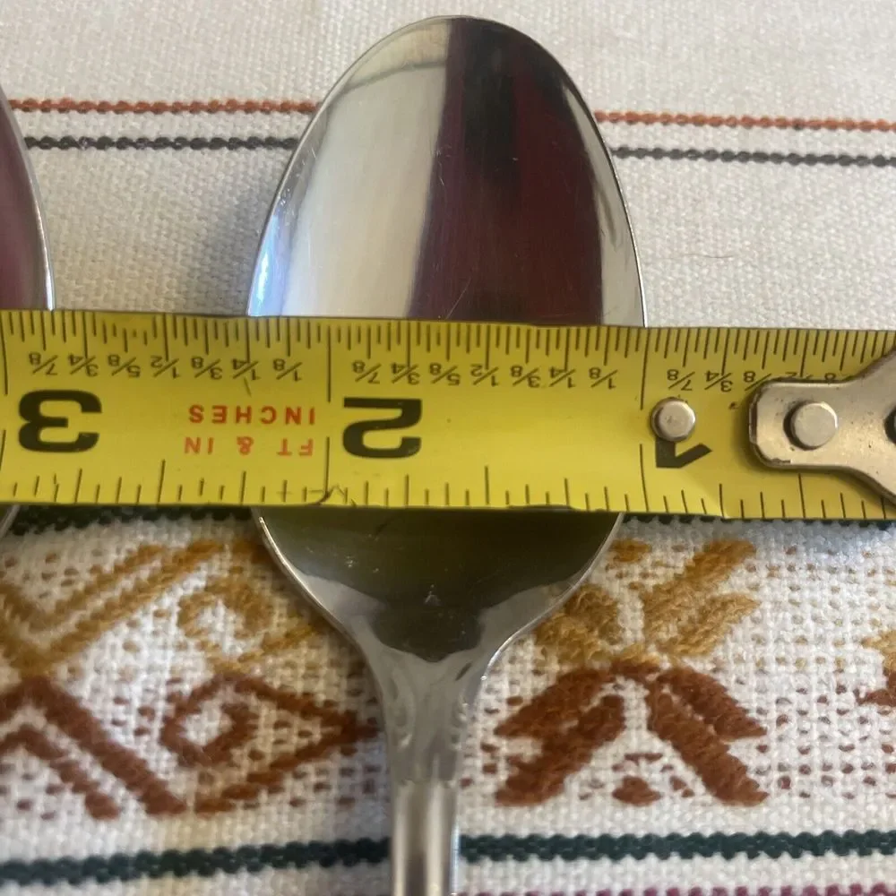 Vintage William Rogers‎ Stainless Steel Royal Manor Pattern Spoon Set (2)
